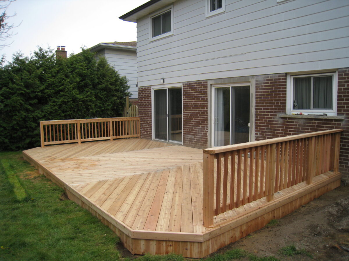 Deck Building in Newmarket: Complete Planning & Budget Guide