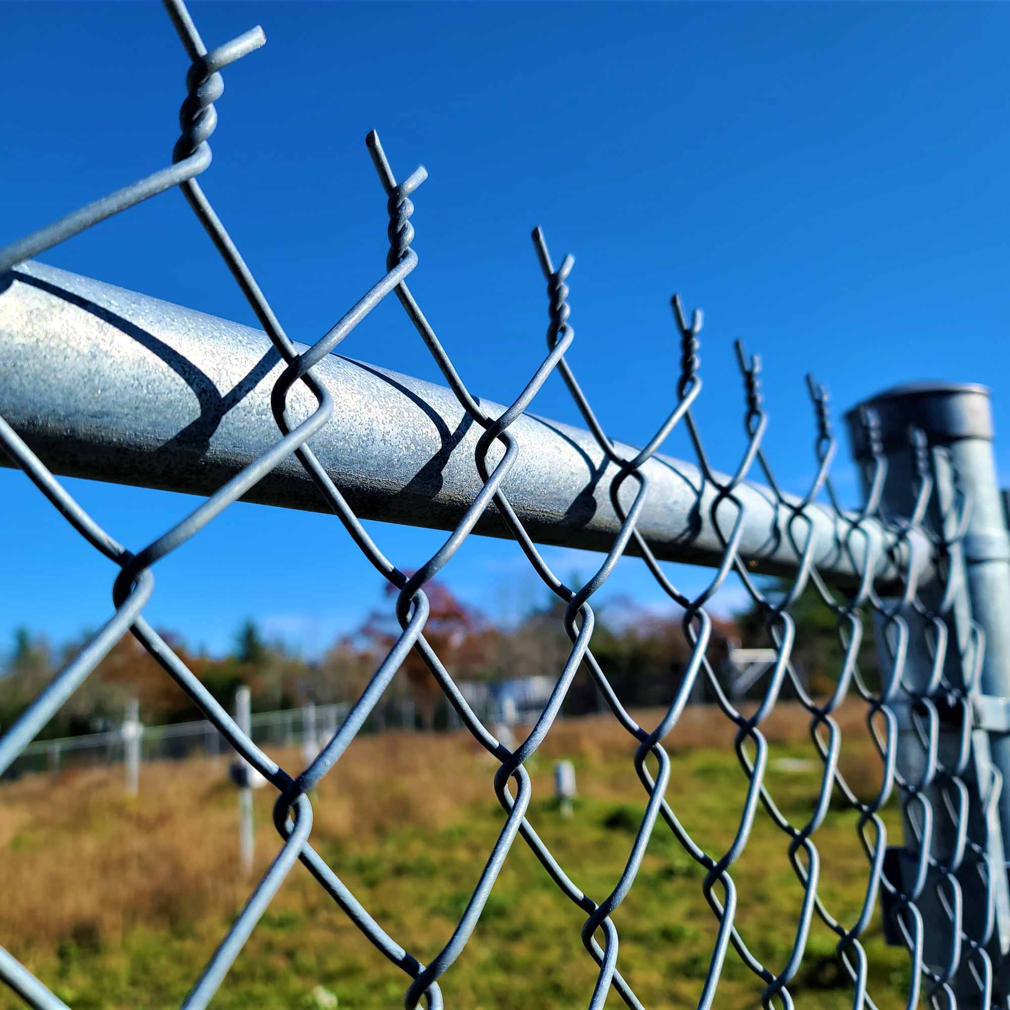 chain-link-fence-03