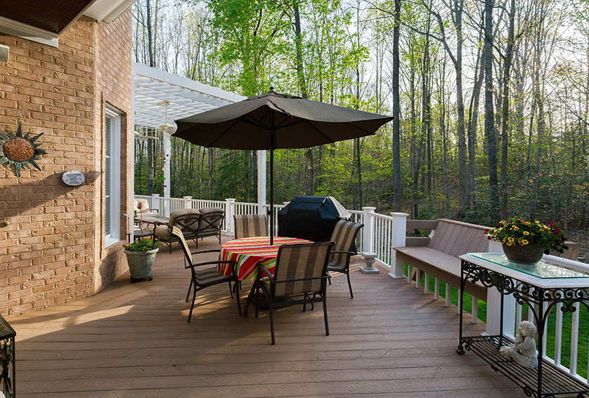 Top backyard deck trends for 2026: 7 design ideas for homeowners